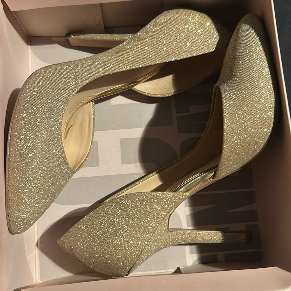 BCBGeneration jaze-x gold